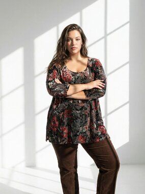 KAREN KANE Cut Velvet Abstract Tunic Asymmetrical Hem Size 1X Polyester Blend